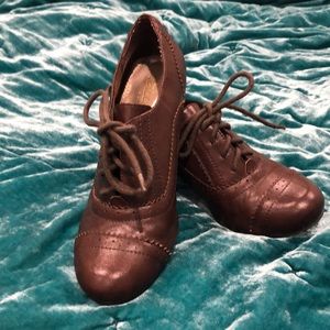Brown Oxford Heels